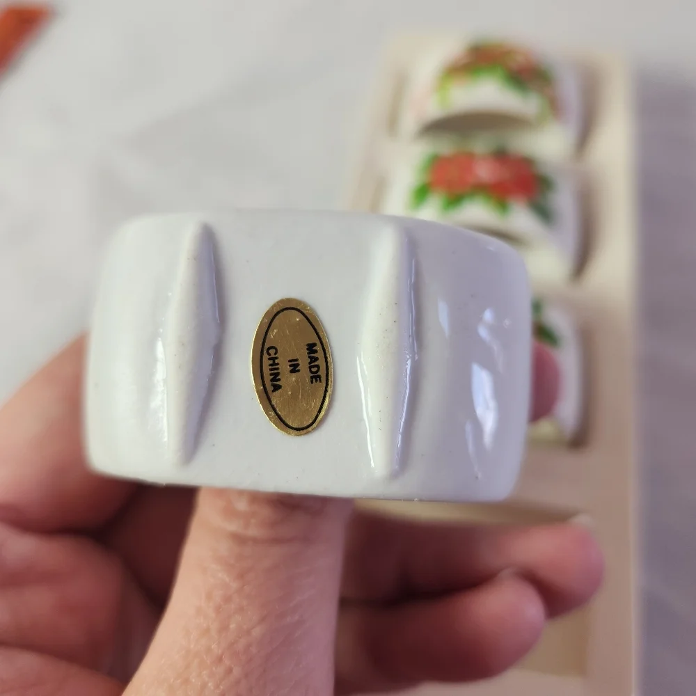 Vintage Artmark Christmas Napkin Rings